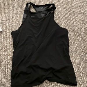 Athleta girl shirt w camo sports bra built in